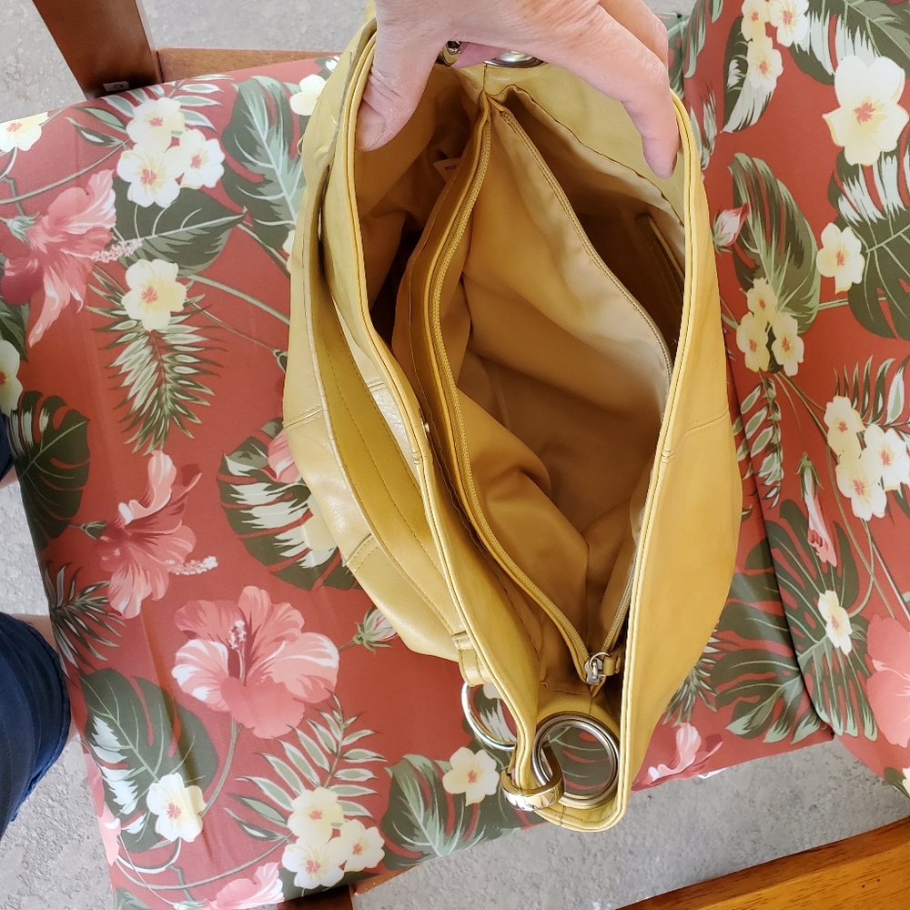 Purse - Picture 2 of 2